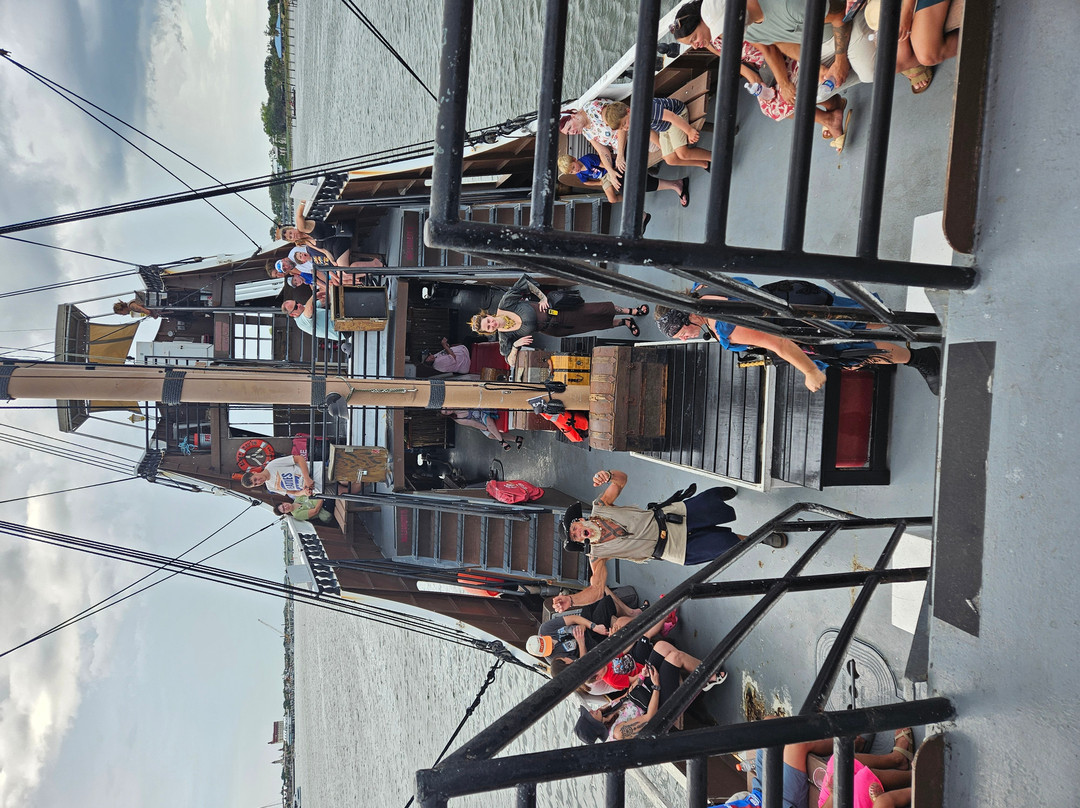 Black Raven Pirate Ship-圣奥古斯丁必去景点