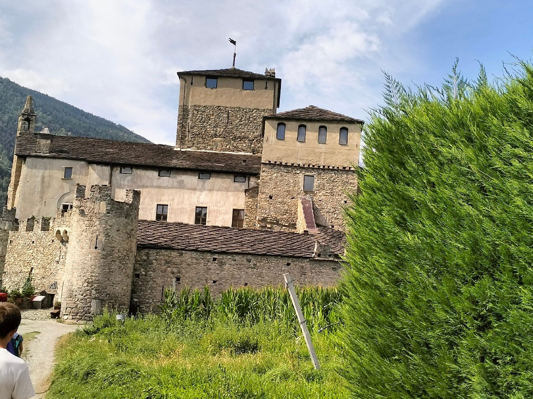 Castello Sarriod de La Tour-萨伊恩特-皮耶雷必去景点