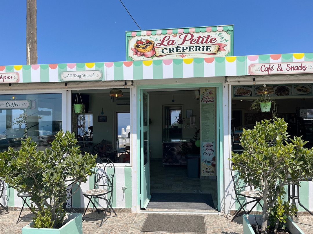 La Petite Creperie Cafe & Snack
