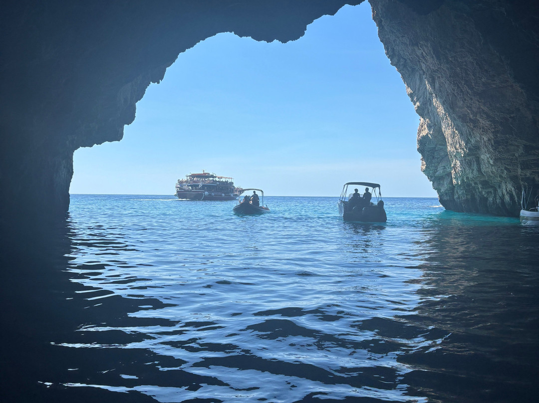 Fasoulias Boat Rent-Lakka必去景点