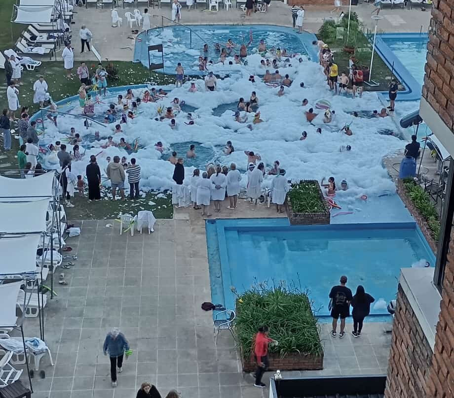 阿拉培温泉全包Spa度假村主图