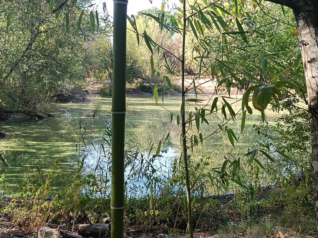 Balade Lac Bleu-Touverac必去景点