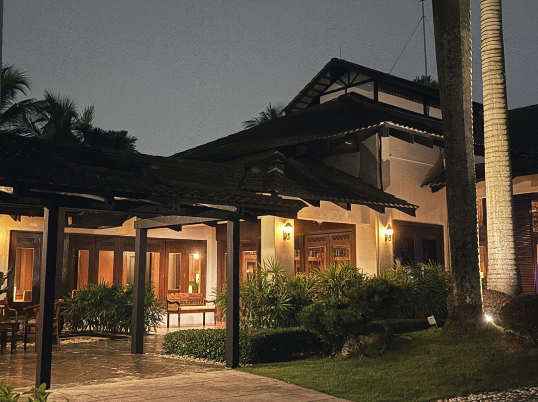 塞贝维温泉酒店主图