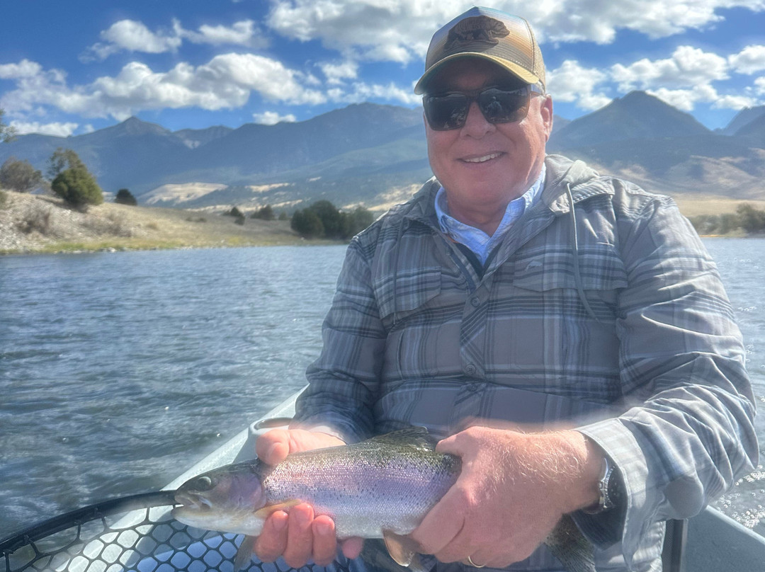 Montana Fly Fishing Guides-利文斯顿必去景点