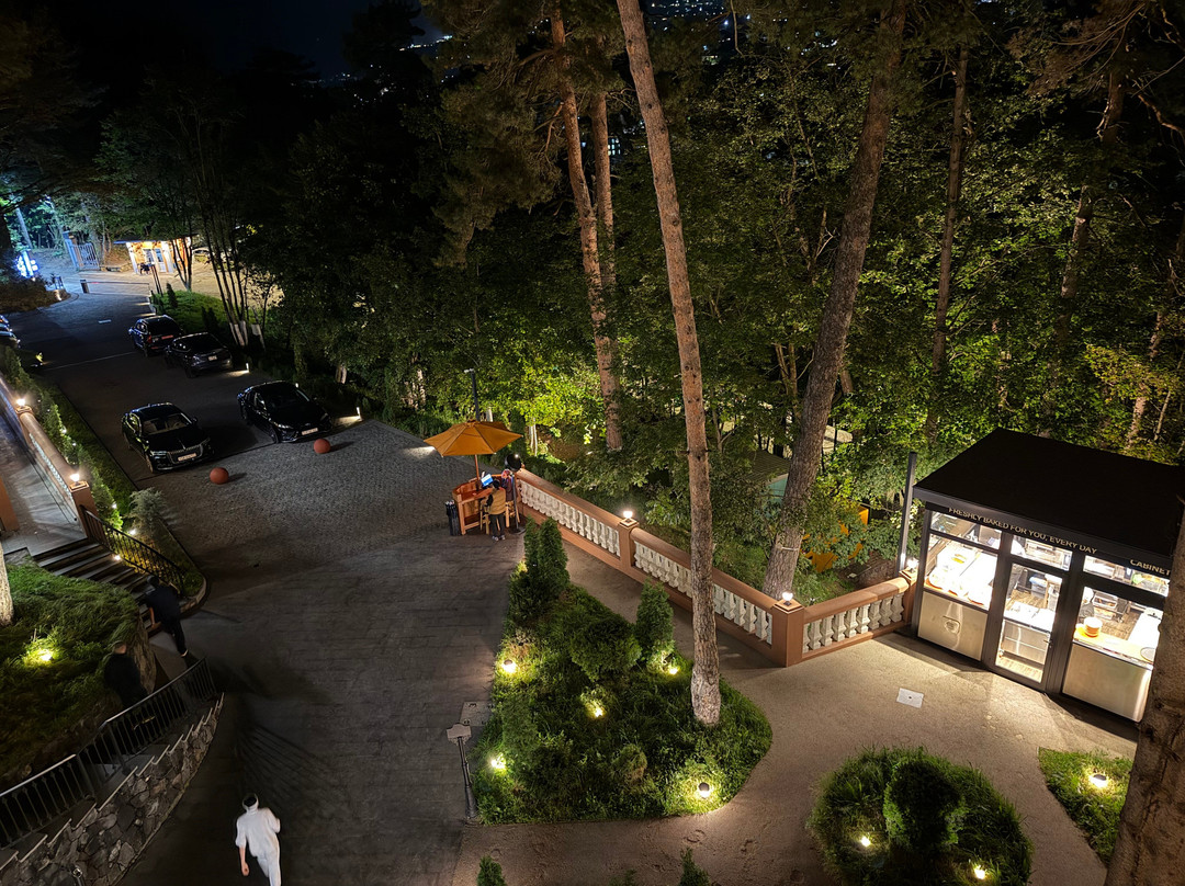Cabinet cafe & restaurant