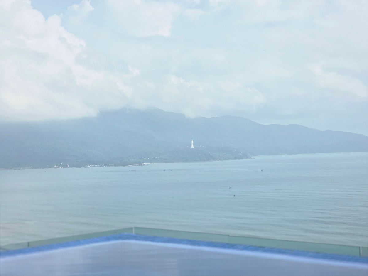 乐卡尔特岘港海滩酒店-旅行者