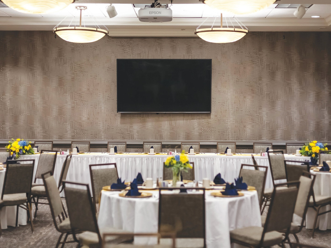 Holiday Inn & Suites Orange Park - Wells Rd. By IHG主图