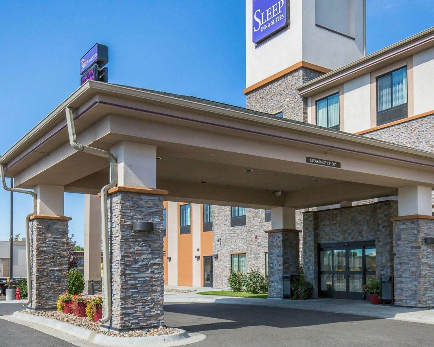 Sleep Inn & Suites-官方