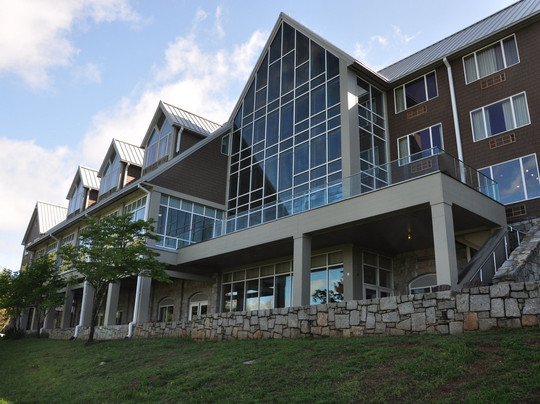 Big Canoe酒店住宿-Amicalola Falls State Park and Lodge