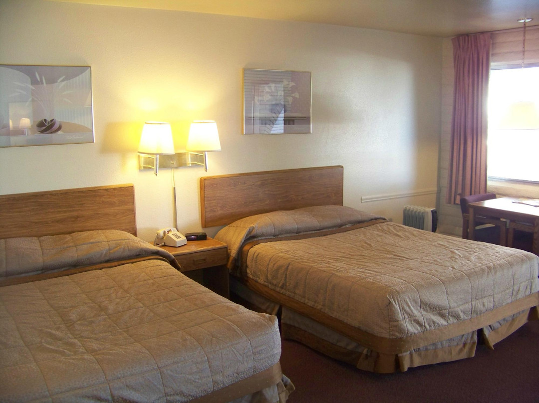 萨利纳酒店住宿-Royal Inn