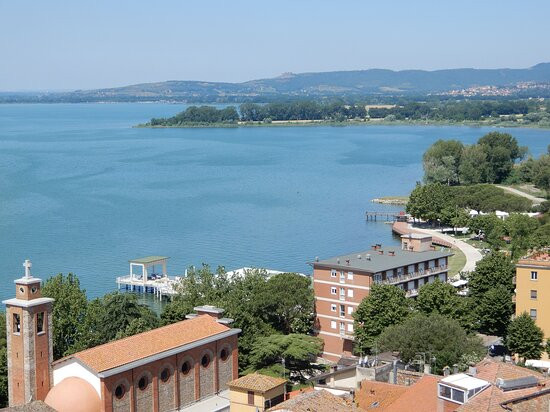 Passeggiata Lungolago-Passignano sul Trasimeno必去景点