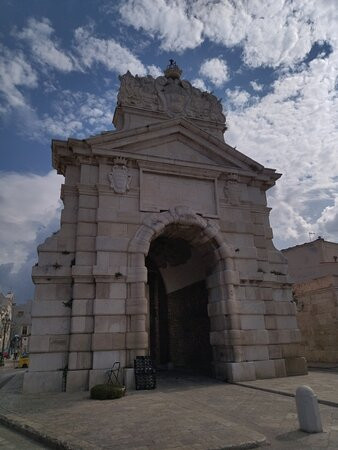 Antica Porta Marina-Barletta必去景点