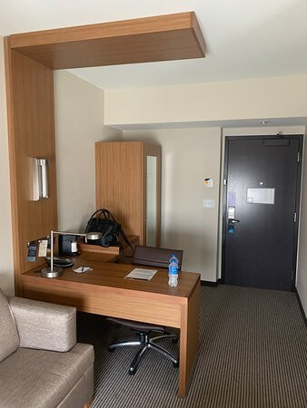 Hyatt Place Warwick Providence Airport主图