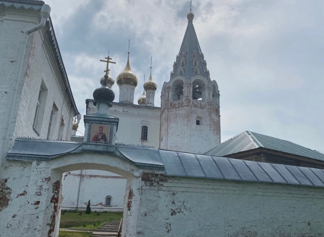 Trinity-Nikolsky Cathedral景点图片