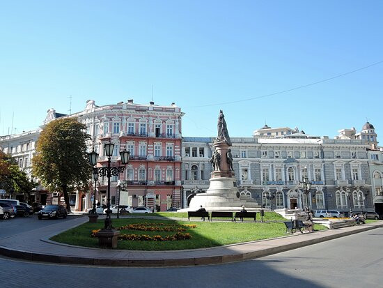 Monument to Catherine the Great and Founders of Odessa-敖德萨必去景点