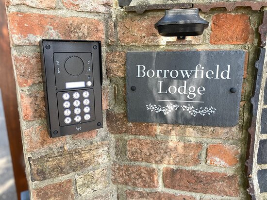 Borrowfield Lodge主图