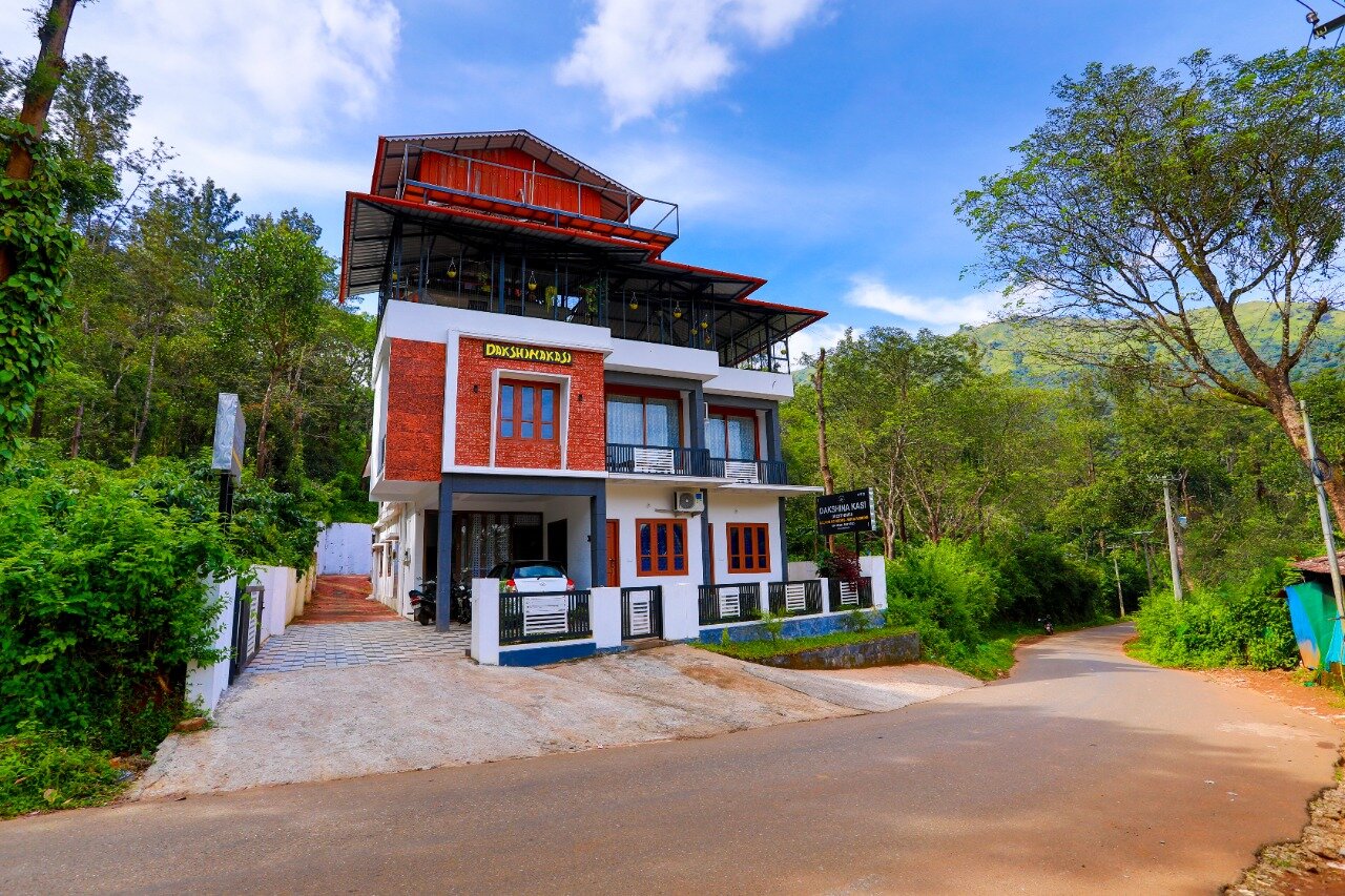 Dakshinakasi Guest House-浴室