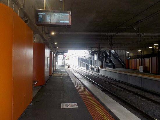 McKinnon Railway Station景点图片