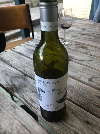 The National Park Hotel主图