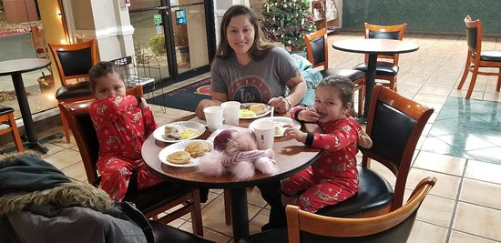 Super 8 by Wyndham Kerrville TX主图