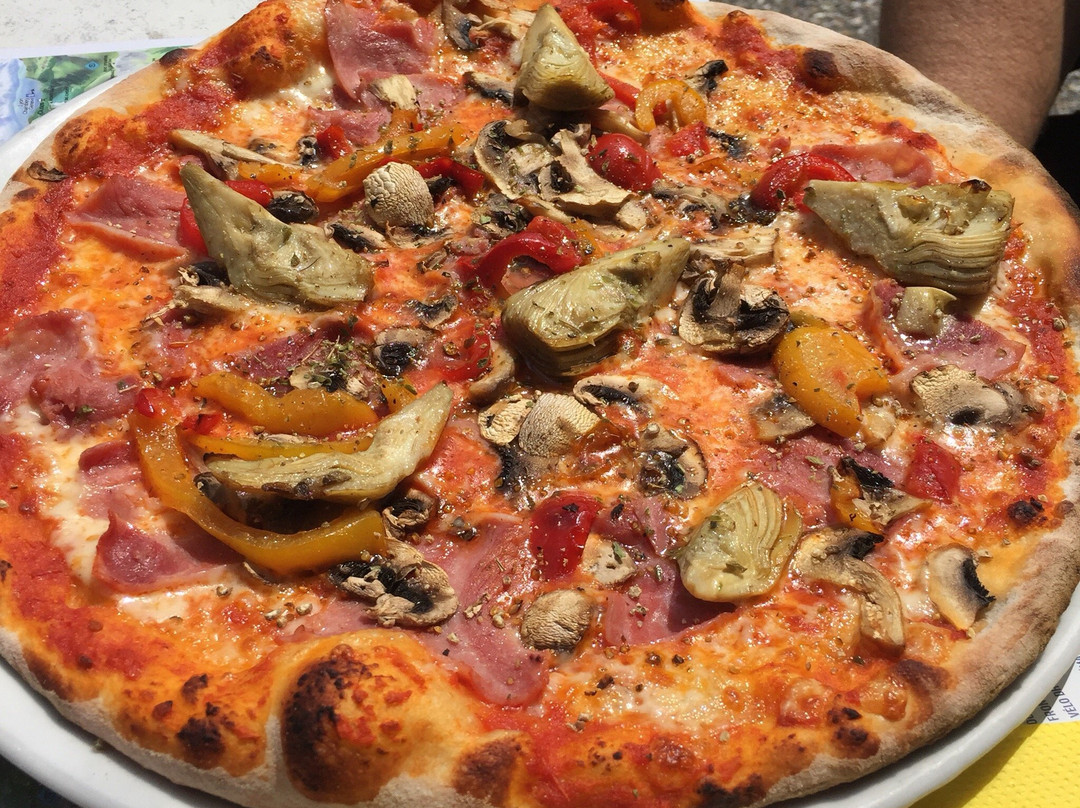 Morgins餐馆和美食-T-Là Restaurant pizzeria