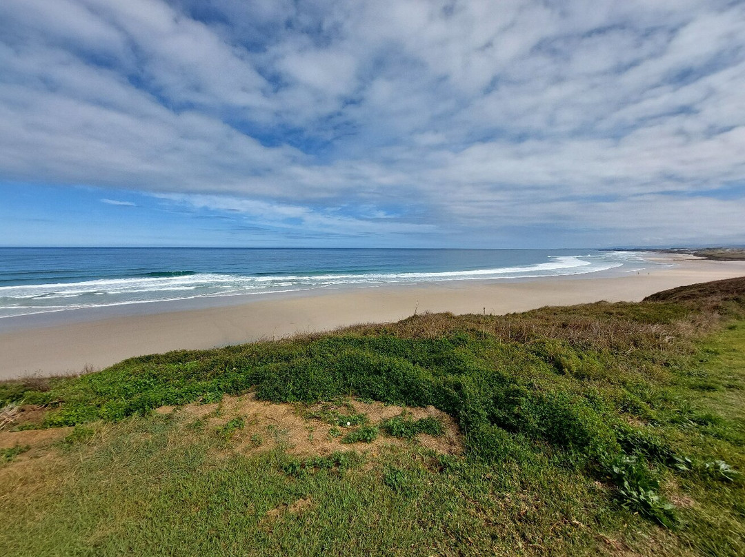 Playa De Acantilado-remior.景点图片