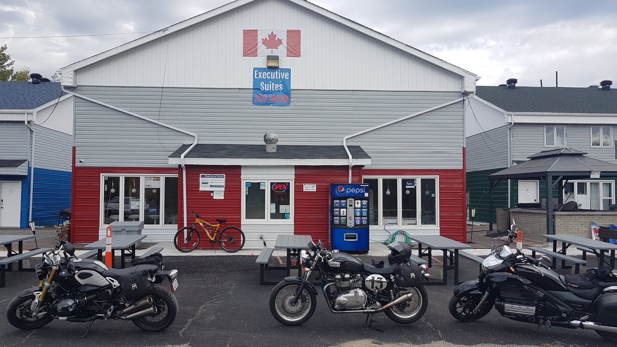 Executive Suites Inn-官方