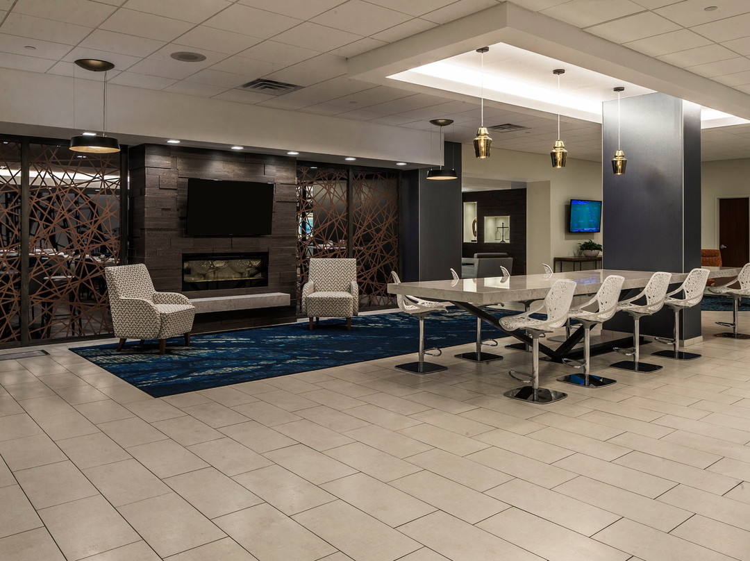 匹兹堡南皇冠假日酒店主图