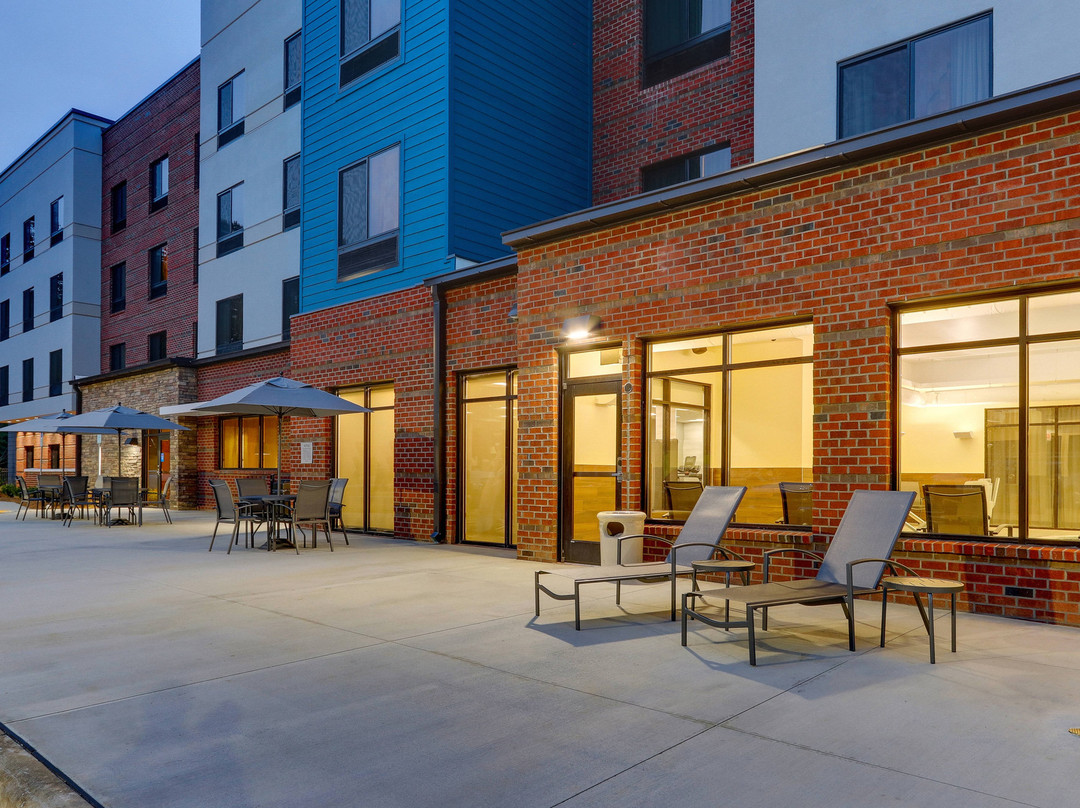 Fairfield Inn & Suites Asheville Weaverville主图