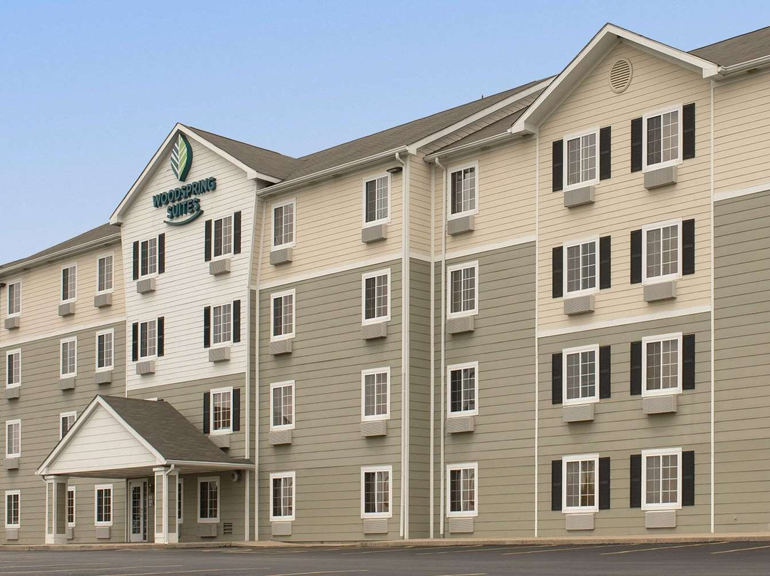WoodSpring Suites Champaign Urbana主图