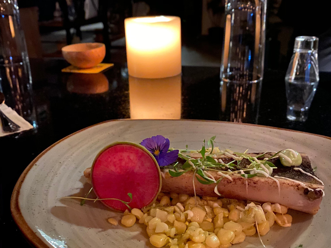 Hotel Santiurde主图