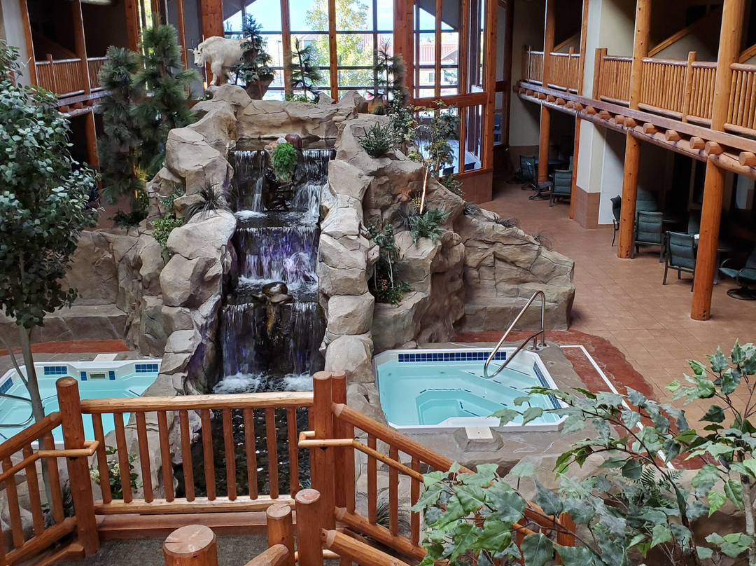 C'mon Inn Hotel & Suites主图