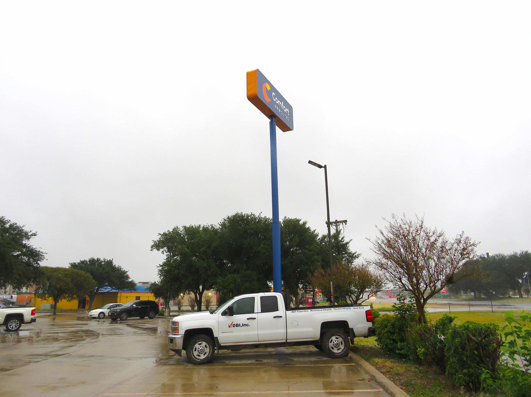 Comfort Inn & Suites主图