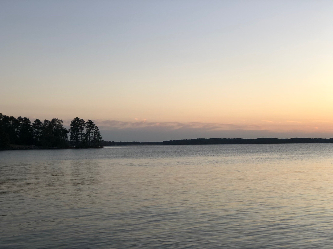 Hartwell Dam and Lake景点图片