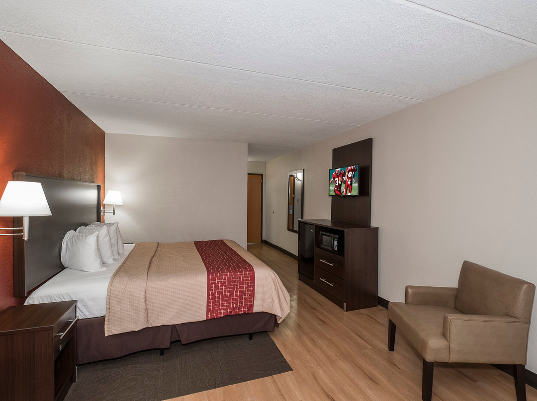 Red Roof Inn Cortland主图