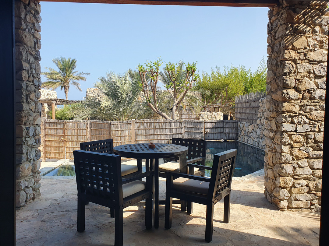 杰格希湾六善酒店主图