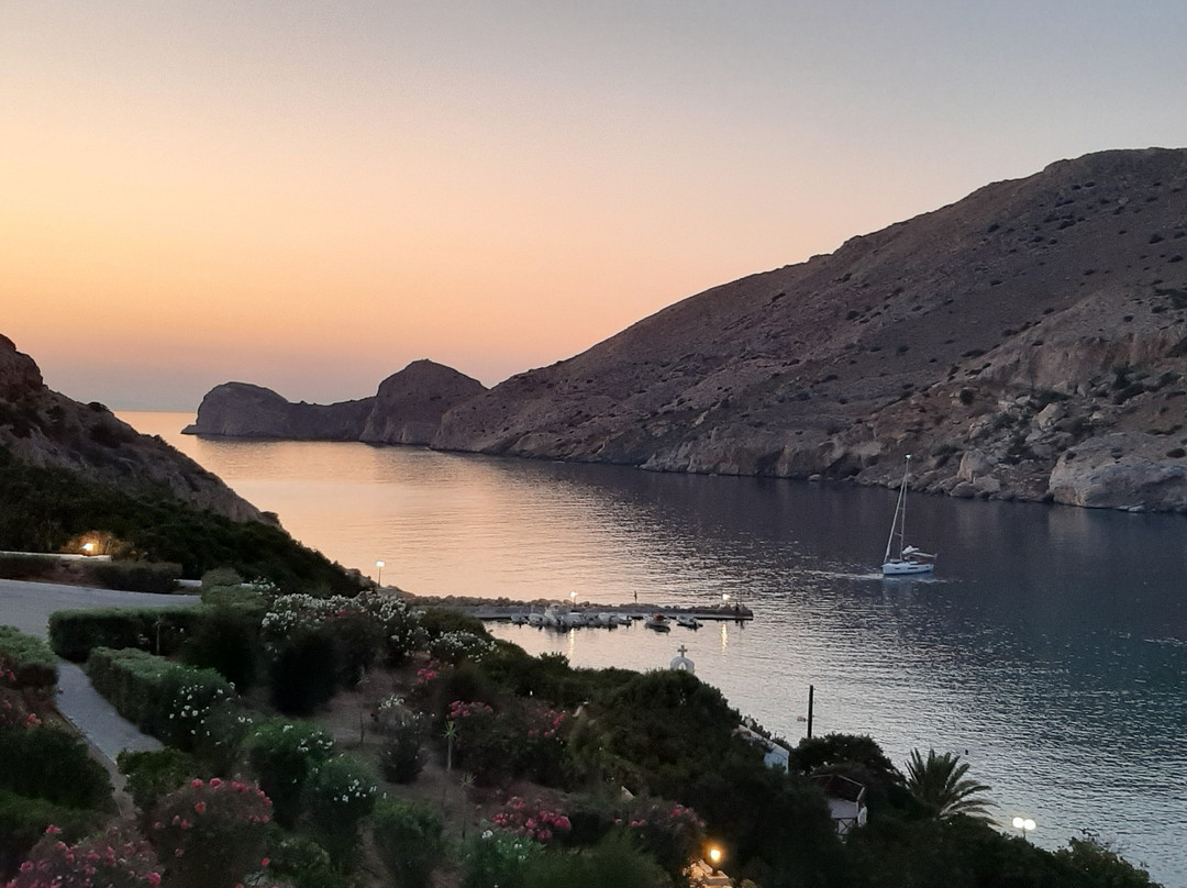 Dolphin Bay Seaside Resort & Suites主图