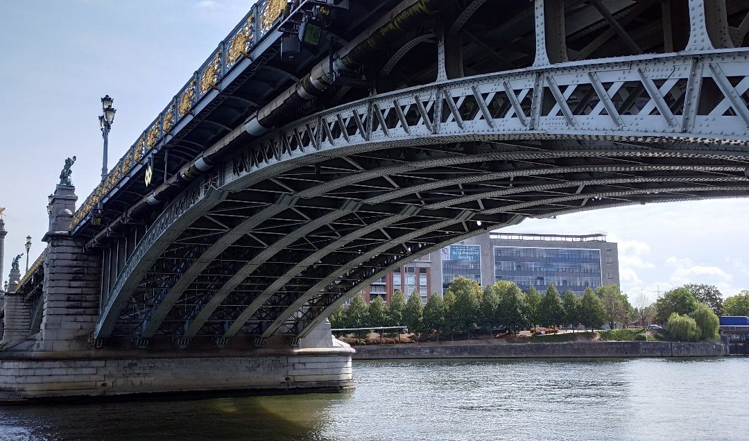 Pont de Fragnee景点图片