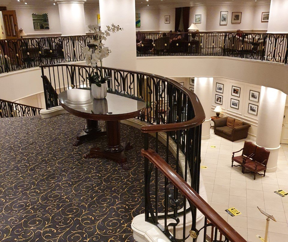 伍尔斯利山温泉酒店及乡村俱乐部主图