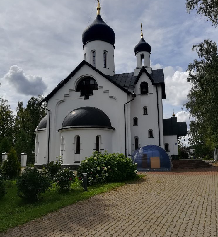Temple of Martyrs of Podolsk-Shishkin Les必去景点
