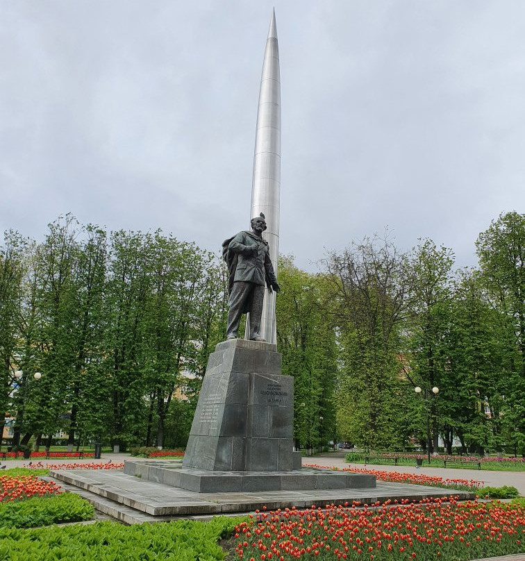 Monument to Tsiolkovskiy景点图片