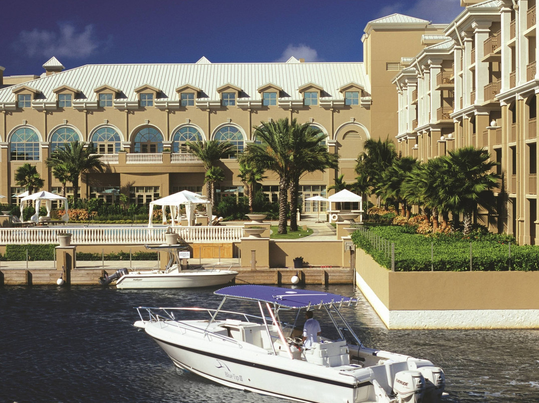 大开曼岛丽思卡尔顿酒店主图