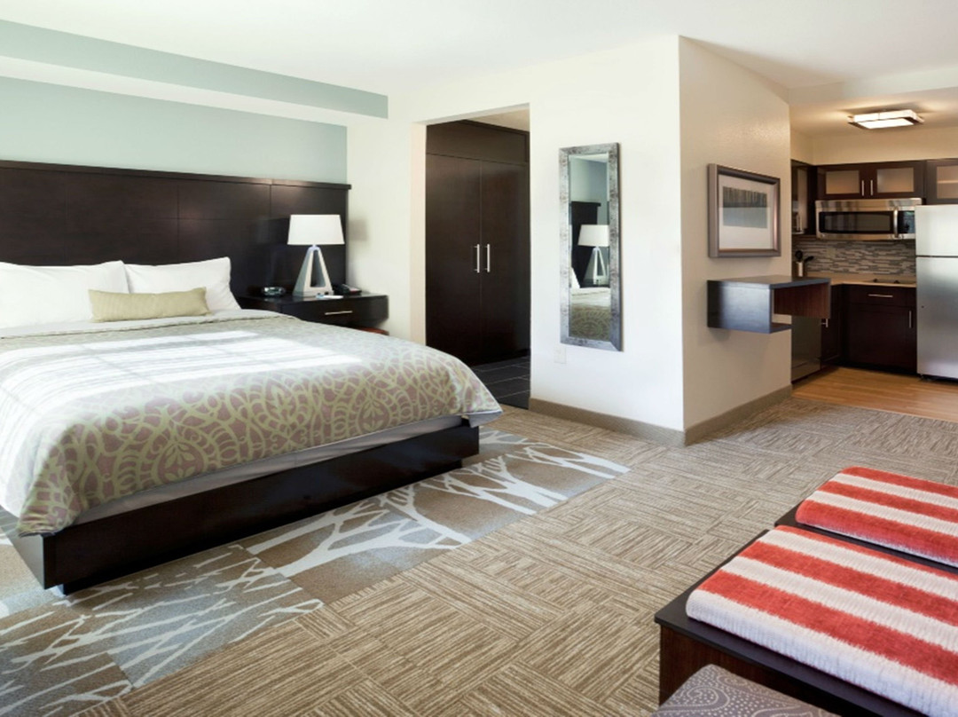 Staybridge Suites Pittsburgh-Cranberry Township by IHG主图