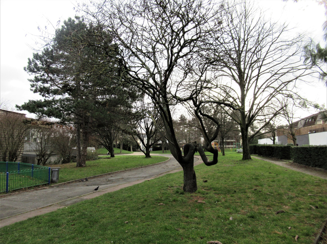Square Charles de Gaulle-Le Bourget必去景点