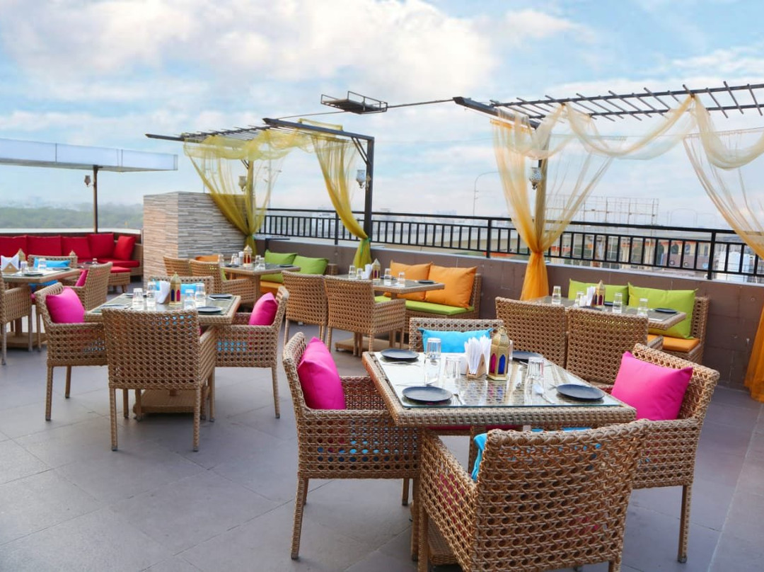 赫米蒂奇城市酒店主图