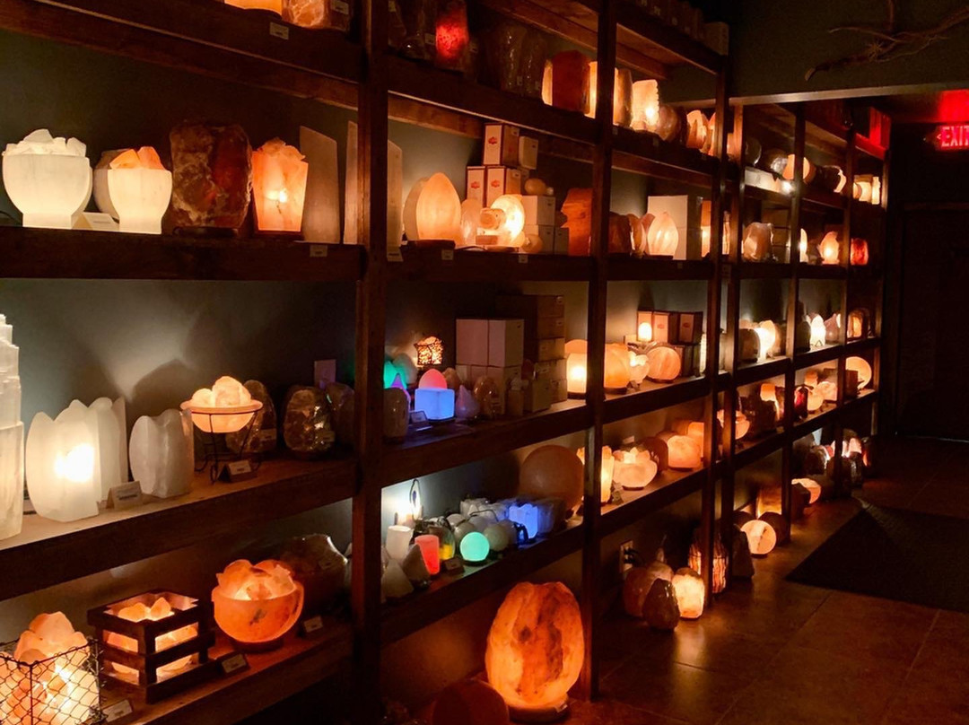 AURA salt cave and wellness-East Amherst必去景点