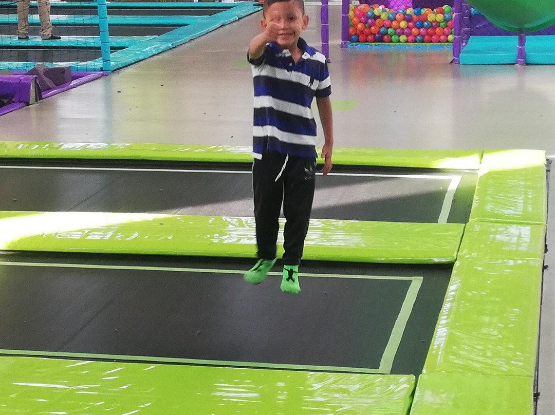 Jumpers Trampoline Park-波哥大必去景点
