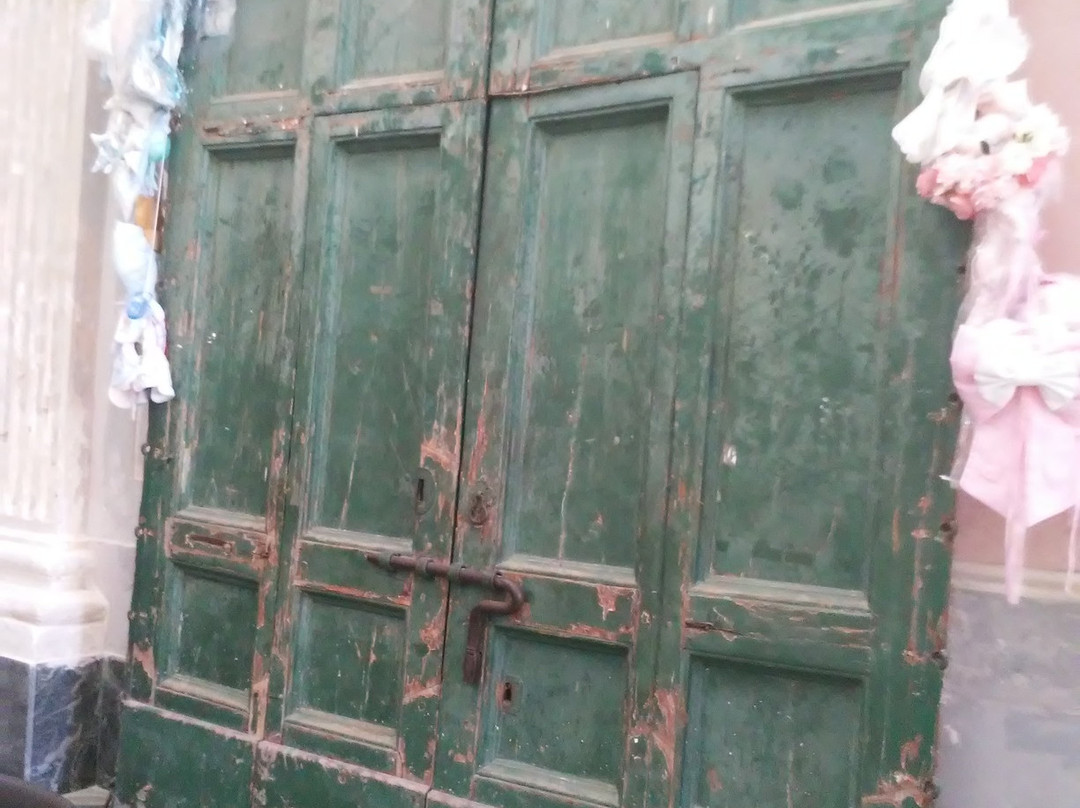 Santuario S. Anna-Lettere必去景点