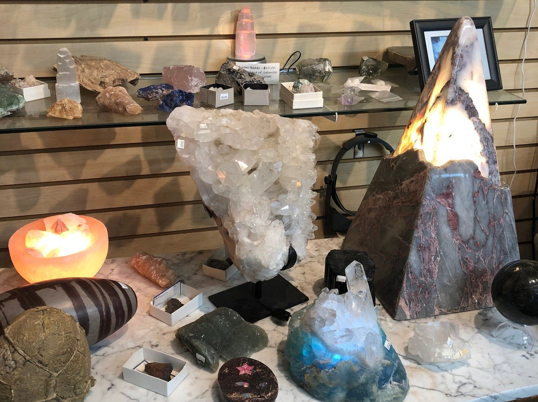 ZuZu's Petals Rock Shop-海伦必去景点