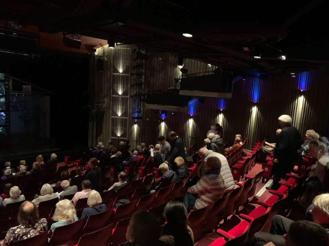The Yvonne Arnaud Theatre景点图片